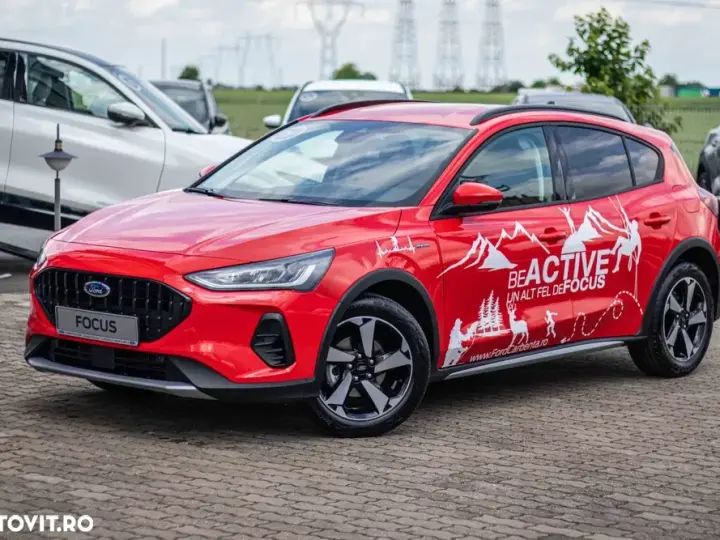 Ford Focus MK4 1.0 EcoBoost 6MT MHEV Active X