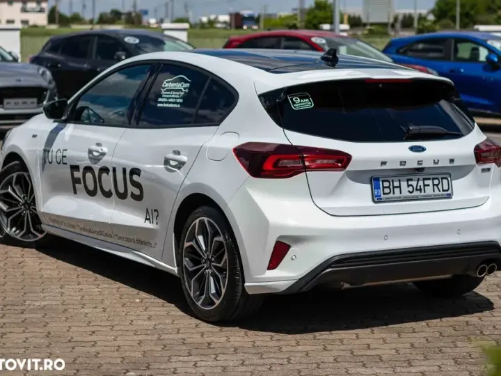 Ford Focus MK4 1.0 EcoBoost MHEV ST-Line X