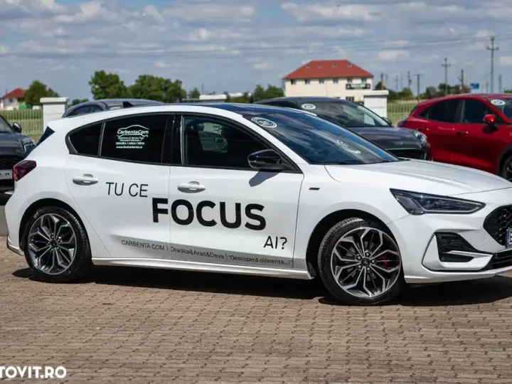 Ford Focus MK4 1.0 EcoBoost MHEV ST-Line X