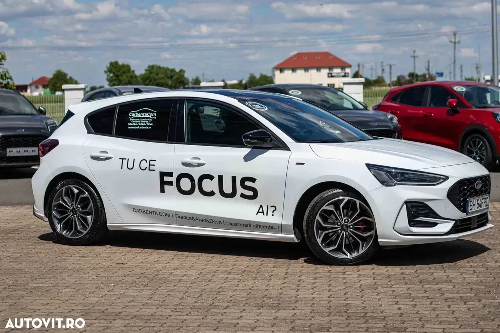 Ford Focus MK4 1.0 EcoBoost MHEV ST-Line X — imagine 5