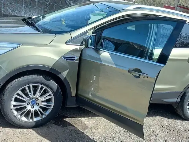 Ford Kuga II 2.0 TDCi Powershift 4WD Titanium
