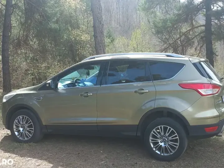 Ford Kuga II 2.0 TDCi Powershift 4WD Titanium