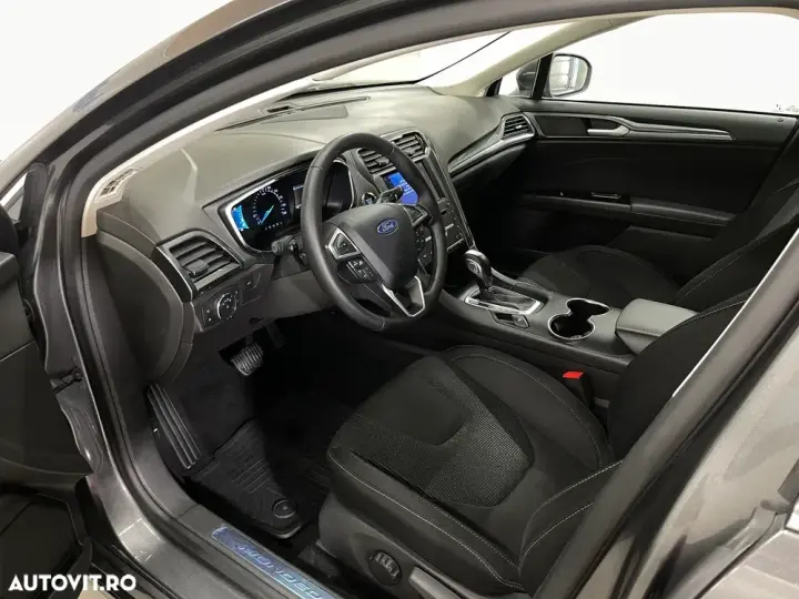 Ford Mondeo IV 2.0 HEV Titanium