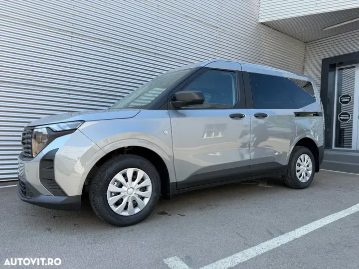 Ford Courier
