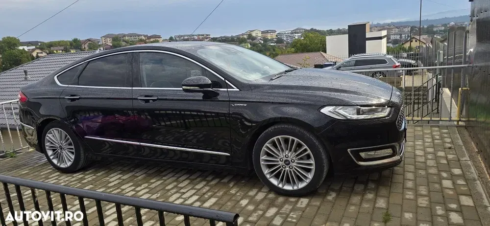 Ford Mondeo 2.0 HEV Vignale — imagine 3