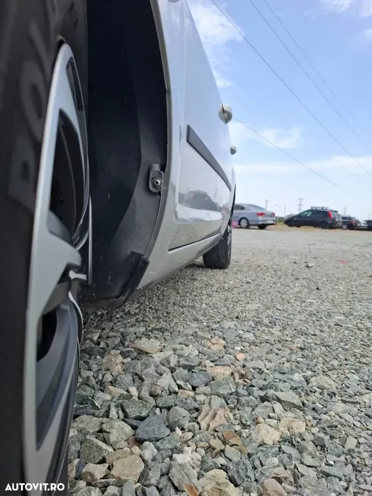 Ford Focus MK2 1.6 16V Trend — imagine 6