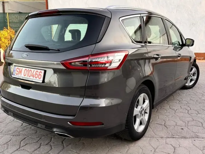 Ford S-Max II 2.0 TDCi Powershift AWD Titanium