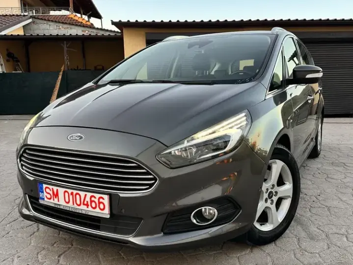 Ford S-Max II 2.0 TDCi Powershift AWD Titanium