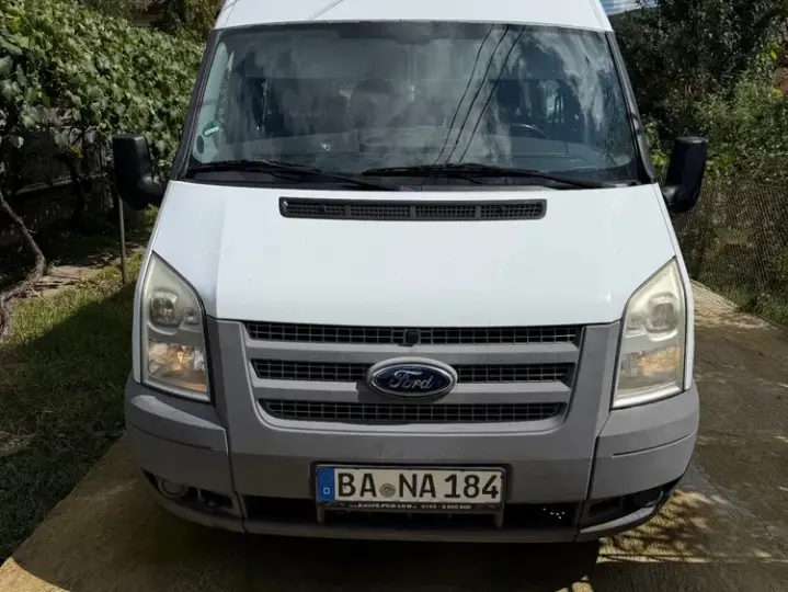 Ford Transit LWB Kombi Ambiente