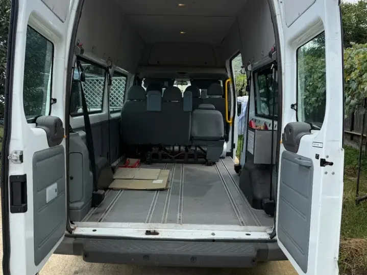 Ford Transit LWB Kombi Ambiente