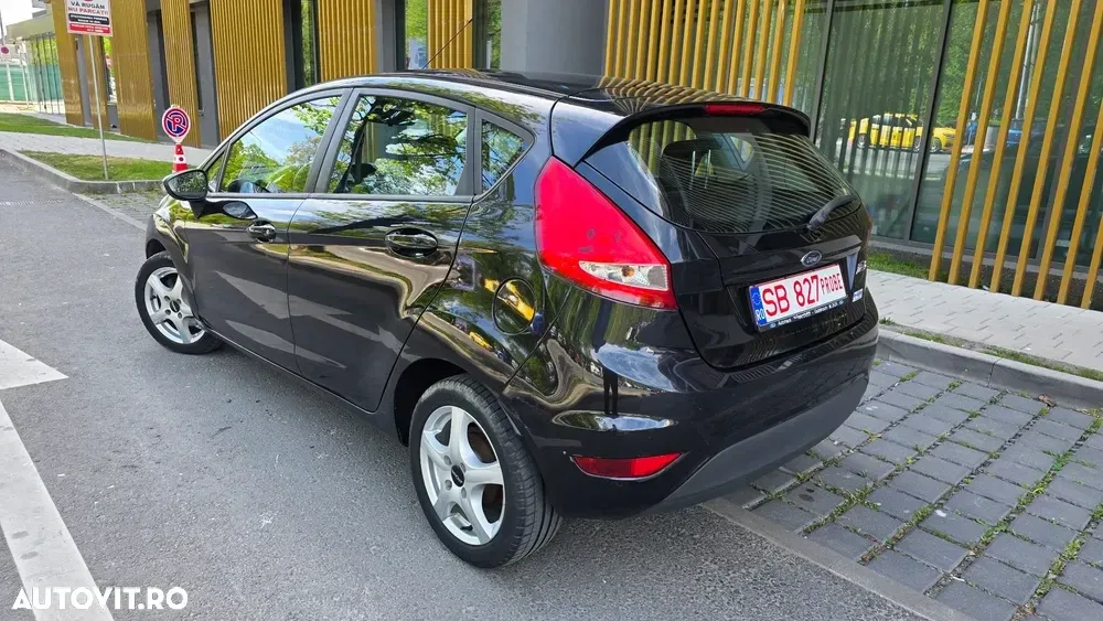 Ford Fiesta 1.4i Titanium — imagine 4