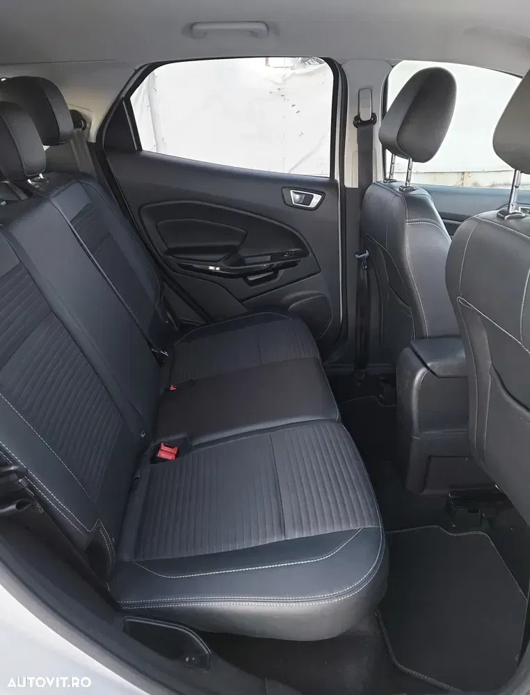 Ford EcoSport — imagine 6