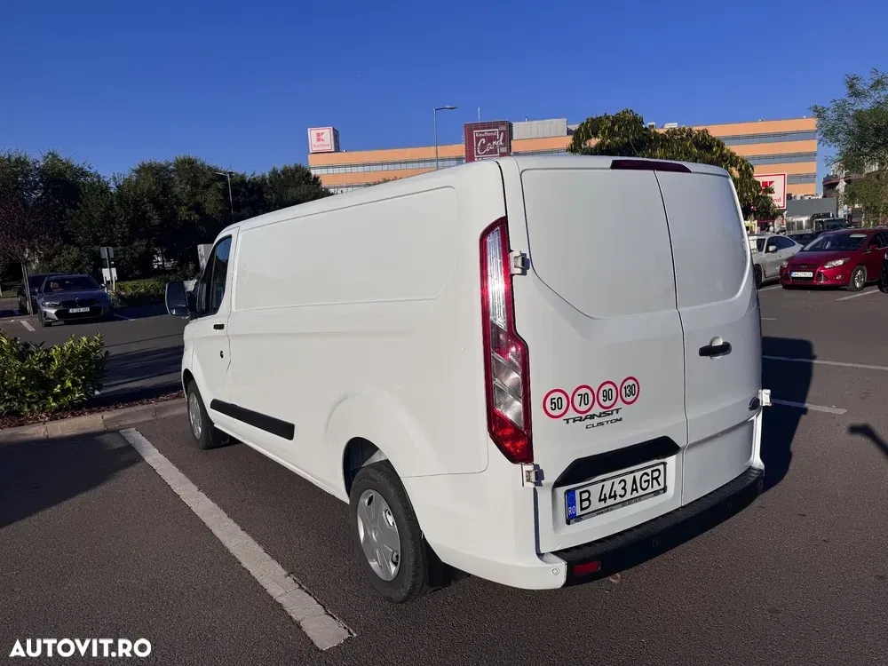 Ford Transit Custom — imagine 3