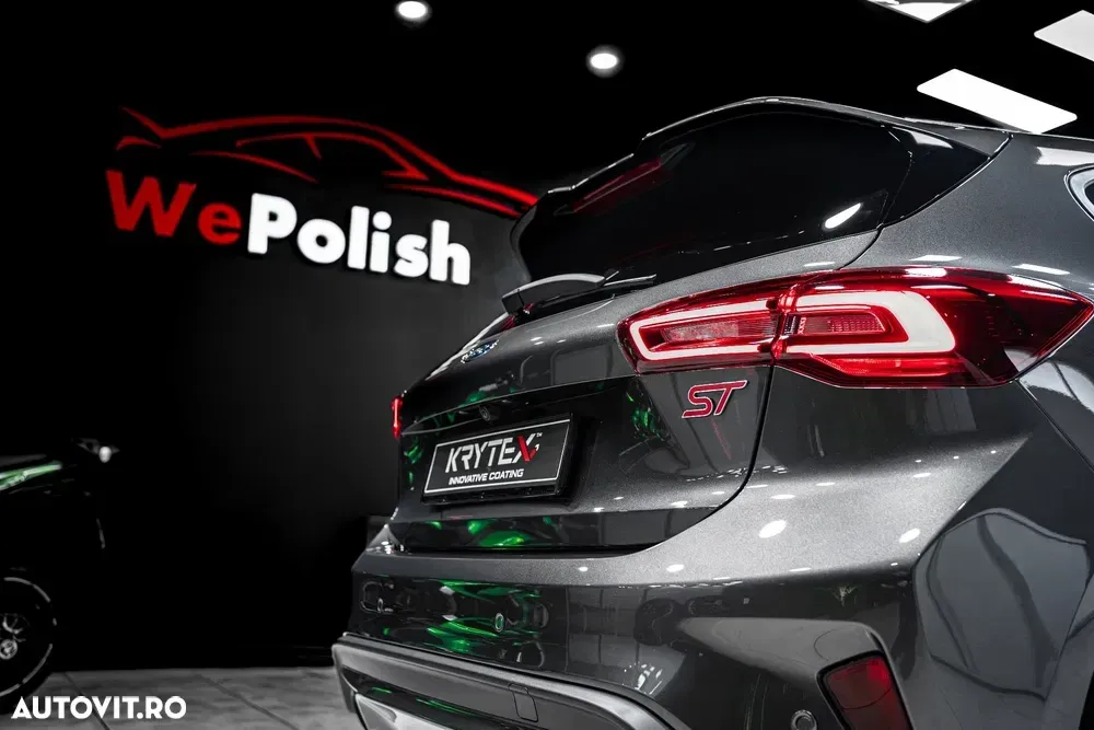 Ford Focus MK4 2.3 Ecoboost 6MT ST X — imagine 3