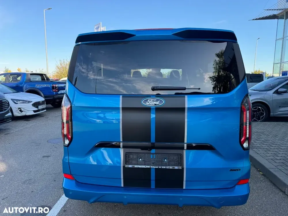 Ford Tourneo Custom — imagine 4