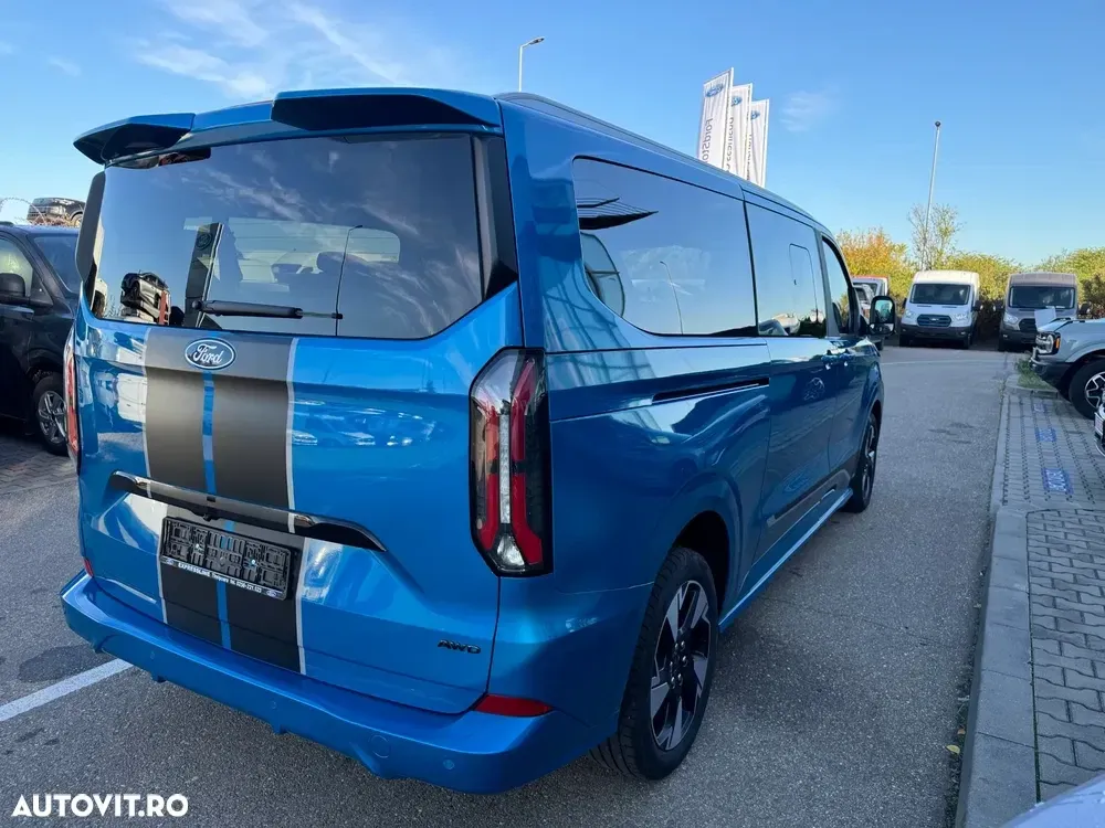Ford Tourneo Custom — imagine 5