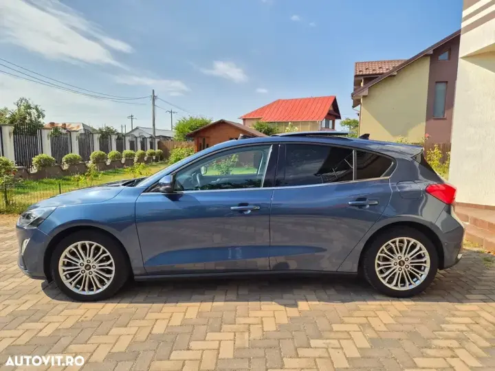 Ford Focus MK4 1.0 EcoBoost Titanium Business