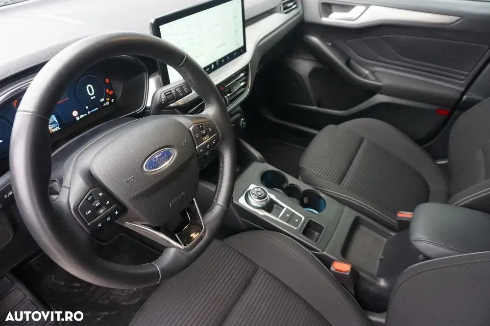 Ford Focus MK4 — imagine 5