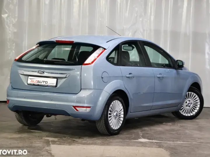Ford Focus 1.6 16V Ambiente