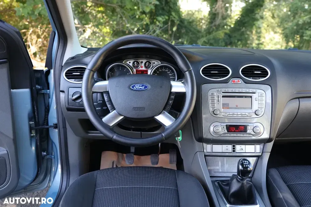 Ford Focus 1.6 16V Ambiente — imagine 5