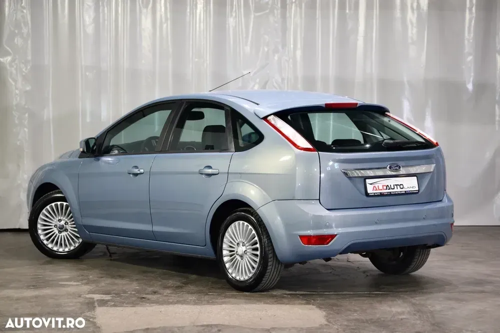 Ford Focus 1.6 16V Ambiente — imagine 4
