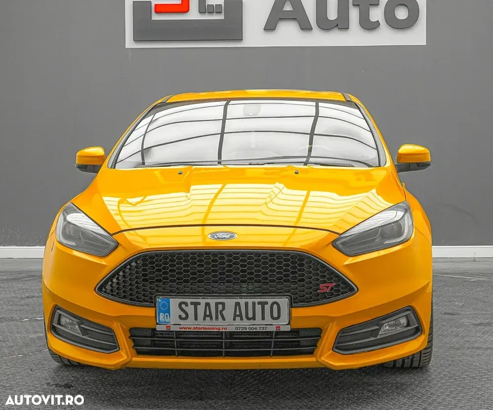 Ford Focus MK3 2.0 EcoBoost ST mit Leder-Exclusiv-Paket — imagine 2