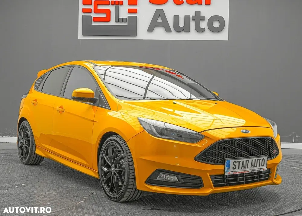 Ford Focus MK3 2.0 EcoBoost ST mit Leder-Exclusiv-Paket — imagine 3