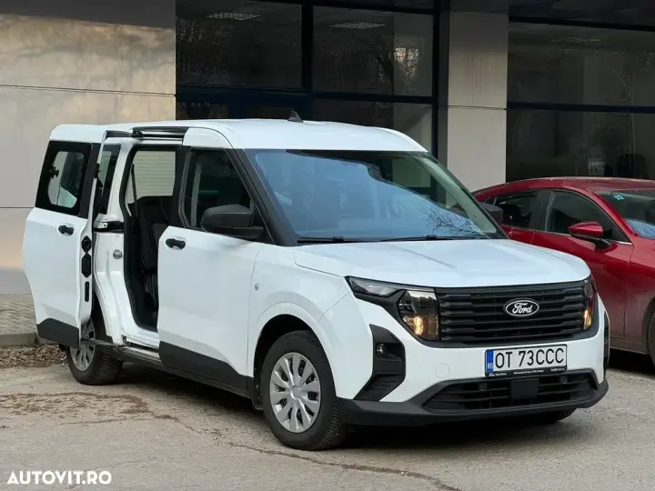 Ford Tourneo Courier 1.0 EcoBoost M6 Trend