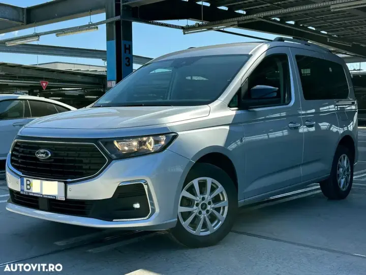Ford Tourneo Connect 2.0L EcoBlue SWB Titanium
