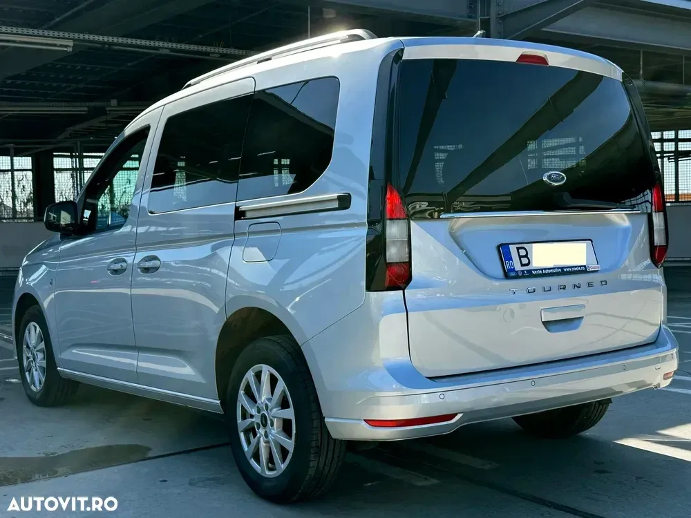 Ford Tourneo Connect 2.0L EcoBlue SWB Titanium — imagine 4