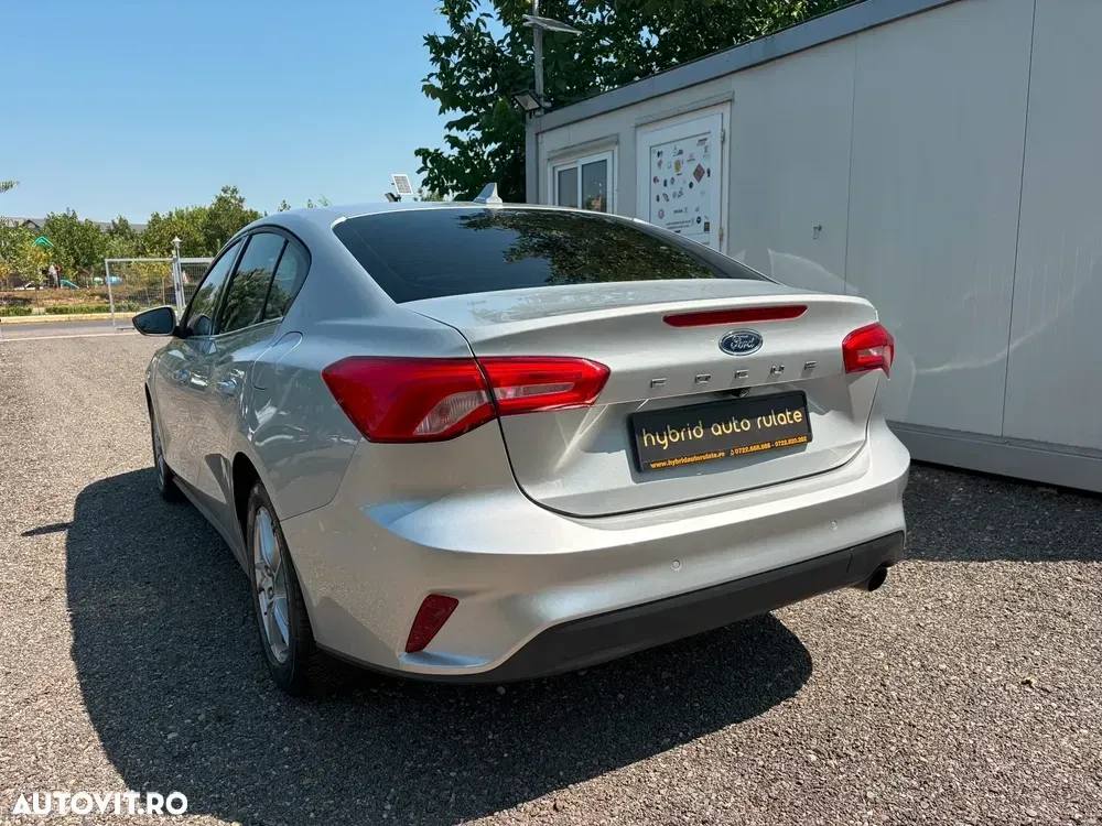 Ford Focus MK4 1.0 EcoBoost Trend Edition — imagine 3
