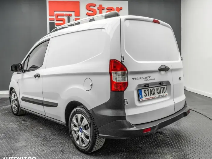 Ford Courier