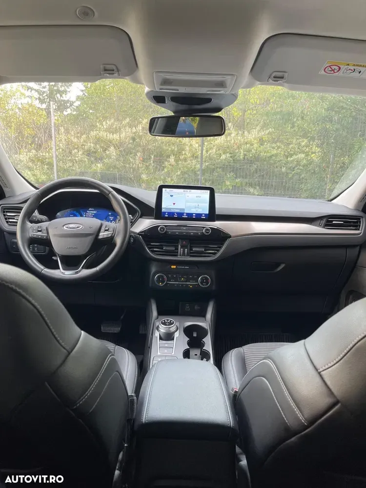 Ford Kuga — imagine 6