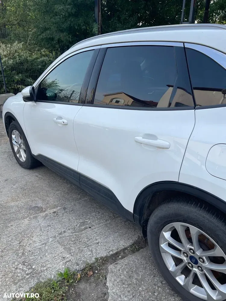 Ford Kuga — imagine 2