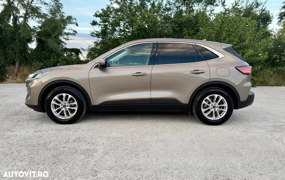 Ford Kuga III 2.0 EcoBlue A8 AWD Titanium — imagine 6
