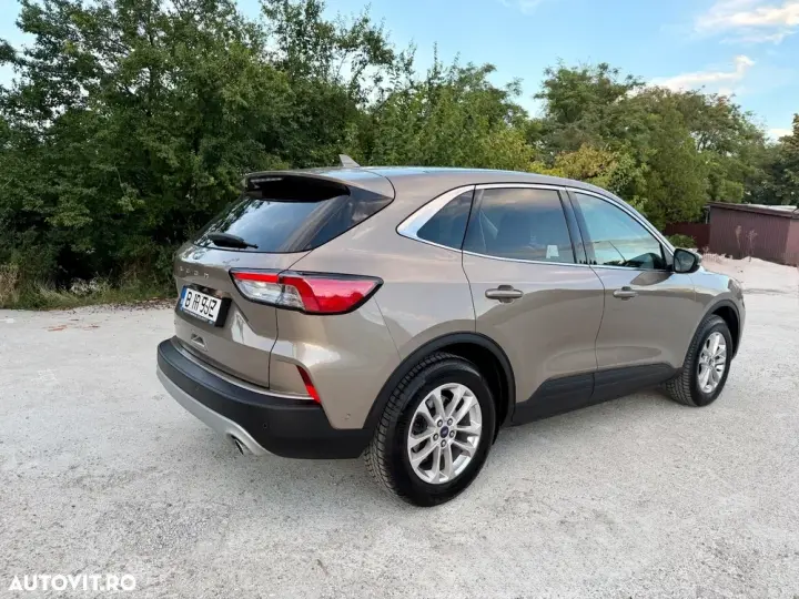 Ford Kuga III 2.0 EcoBlue A8 AWD Titanium