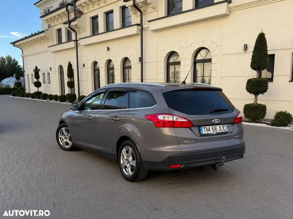 Ford Focus — imagine 4