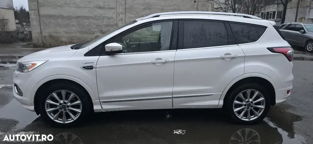 Ford Kuga II 2.0 TDCi 4WD Powershift Vignale — imagine 2