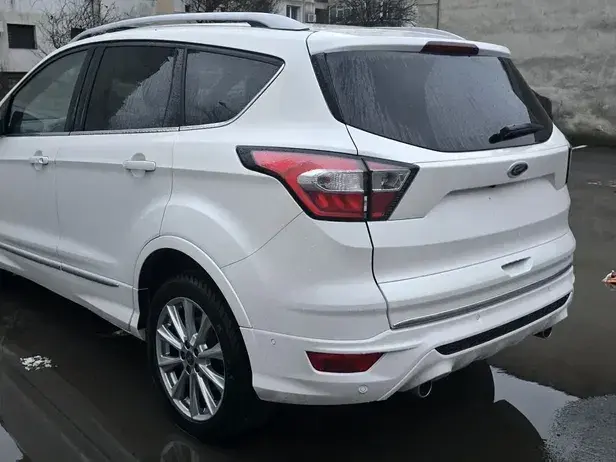 Ford Kuga II 2.0 TDCi 4WD Powershift Vignale
