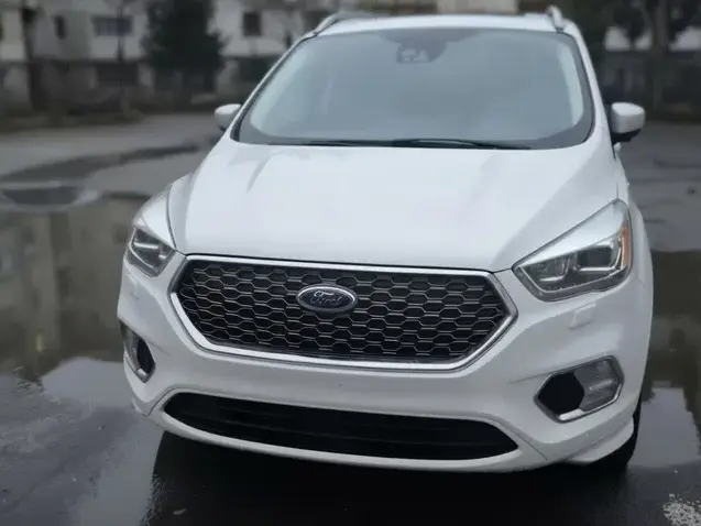 Ford Kuga II 2.0 TDCi 4WD Powershift Vignale