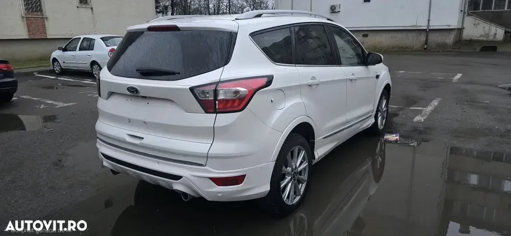 Ford Kuga II 2.0 TDCi 4WD Powershift Vignale — imagine 3