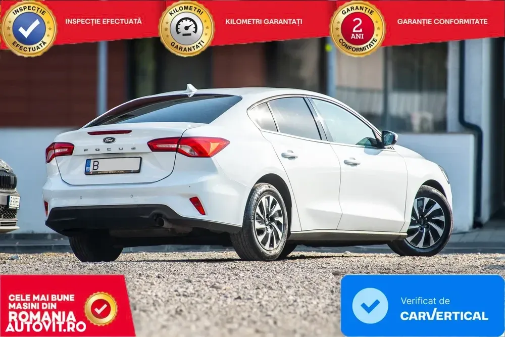 Ford Focus MK4 1.0 EcoBoost Titanium X — imagine 3