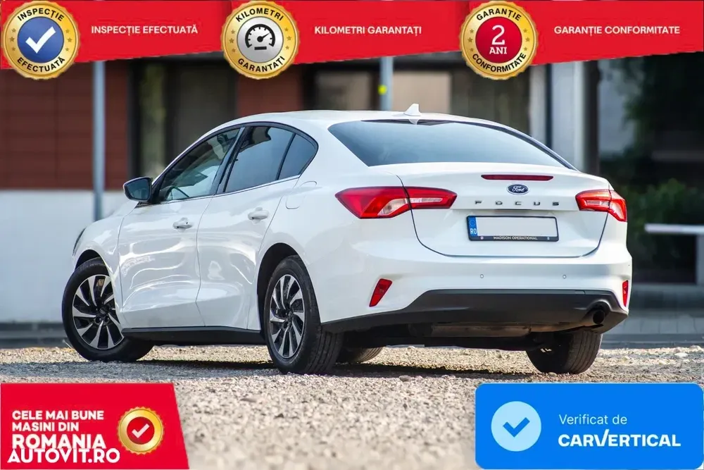 Ford Focus MK4 1.0 EcoBoost Titanium X — imagine 4