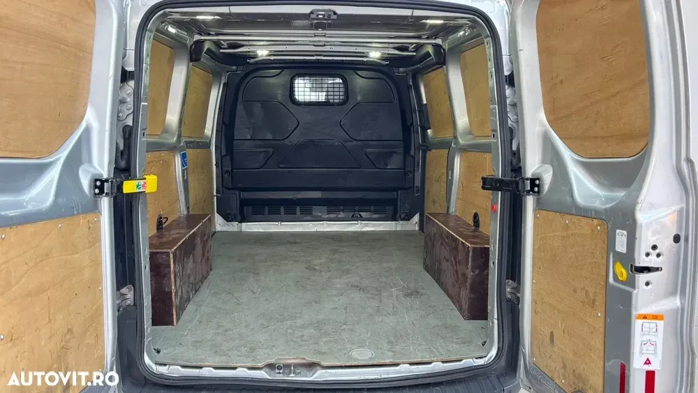Ford Transit Custom — imagine 4