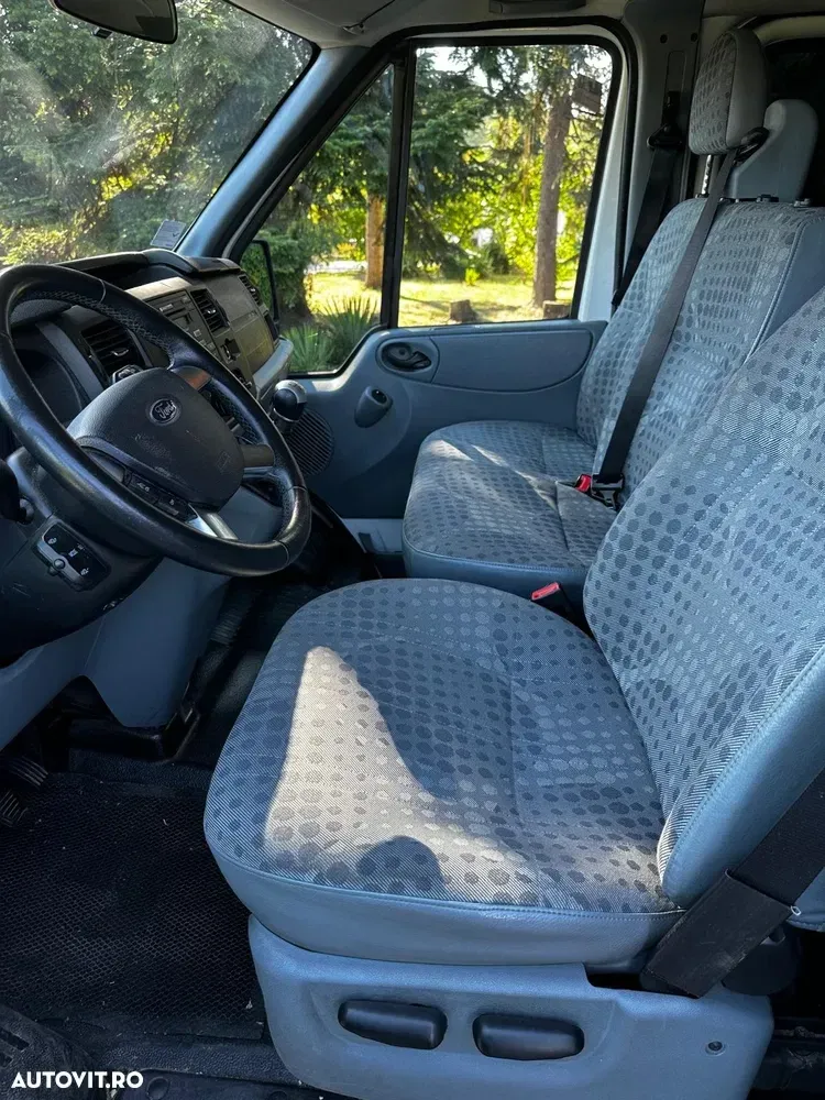Ford Transit — imagine 5