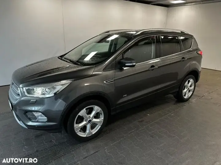 Ford Kuga 2.0 TDCi 4WD Powershift Titanium