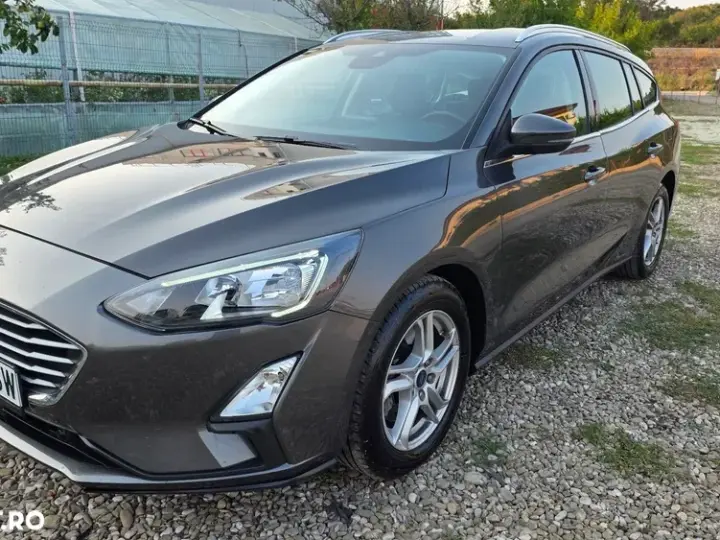 Ford Focus MK4 1.5 EcoBlue Start-Stopp-System Aut. COOL&CONNECT DESIGN