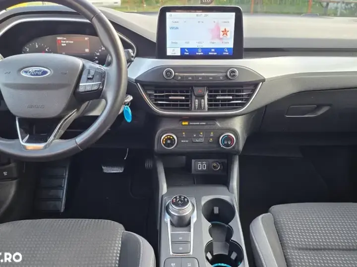Ford Focus MK4 1.5 EcoBlue Start-Stopp-System Aut. COOL&CONNECT DESIGN