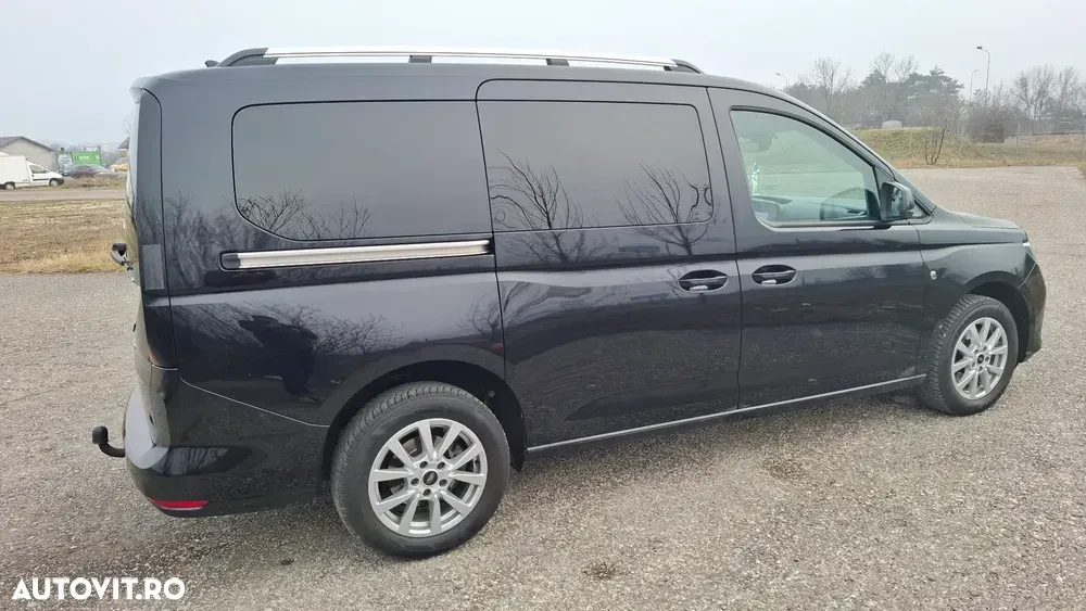 Ford Tourneo Connect 2.0L EcoBlue SWB Titanium — imagine 4