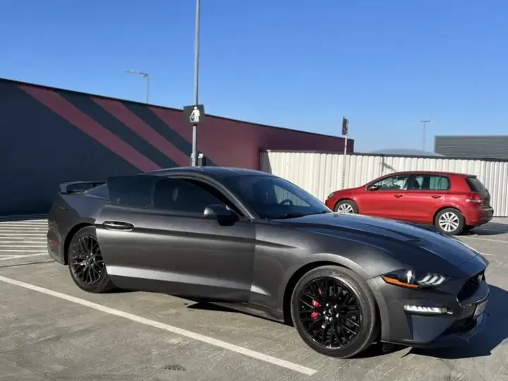 Ford Mustang VI